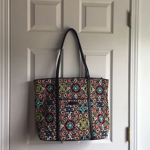Vera Bradley Large Trimmed Vera tote in Sierra